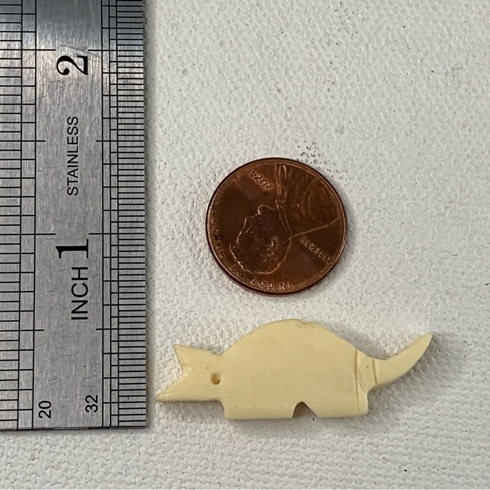 Armadillo Bone Bead Fetish Animal Carving Drilled Hand Carved Mammal 1.4" x .5" - Picture 12 of 13